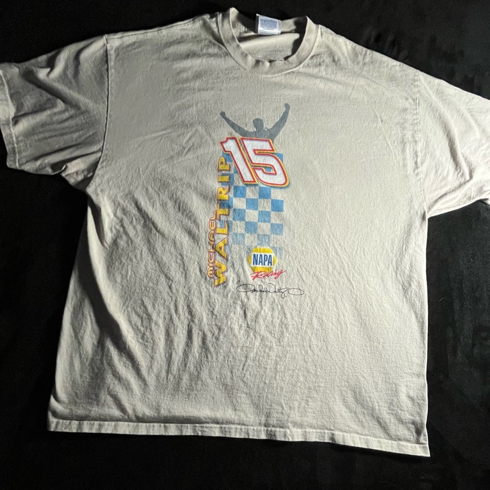 Chase Authentics NASCAR Beige Men’s 2XL Shirt